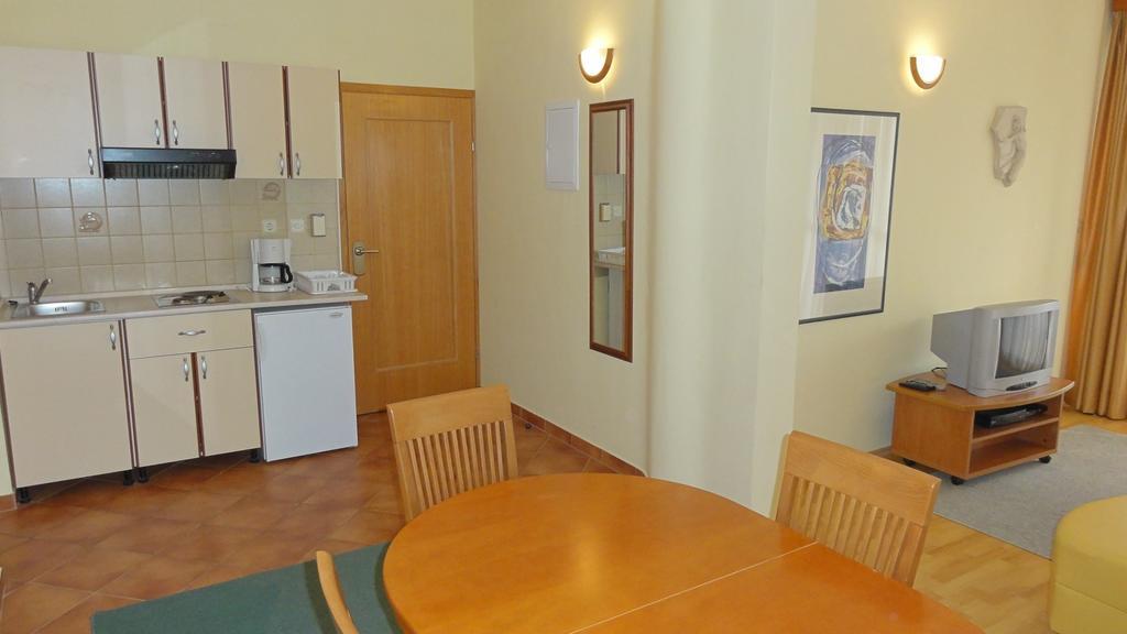 Villa Dvorine Tisno Eksteriør billede